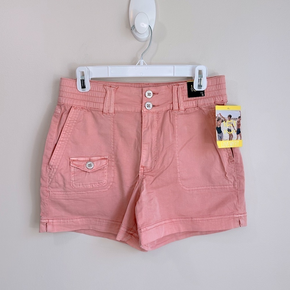 NWT One5One Trina High-Rise Patch Pocket Cargo Shorts in Rosewater Size Small